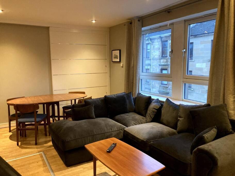 Stylish 2 Bed Accessible Flat Perfect Location Daire Glasgow Dış mekan fotoğraf