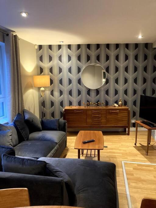 Stylish 2 Bed Accessible Flat Perfect Location Daire Glasgow Dış mekan fotoğraf